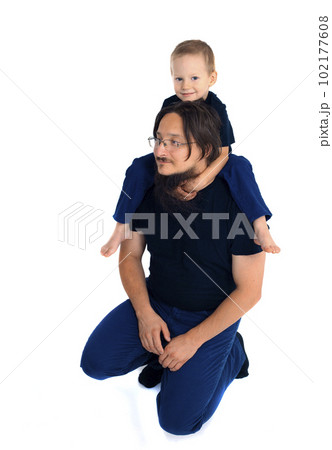 Father with his son isolated on white background 102177608