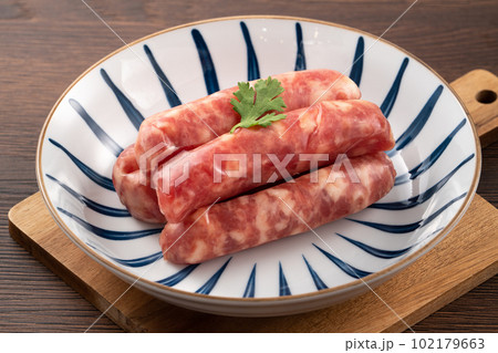 ボローニャ ソーセージ 腸詰め 102179663