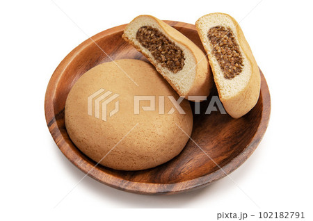 沖縄の和菓子、くんぺん 102182791