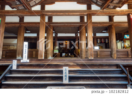 滋賀 三井寺 釈迦堂 102182812