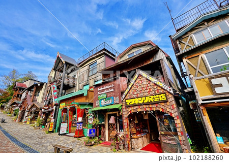 阿寒湖アイヌコタンの風景 102188260