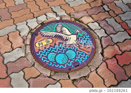 阿寒湖アイヌコタンのマンホール 102188261