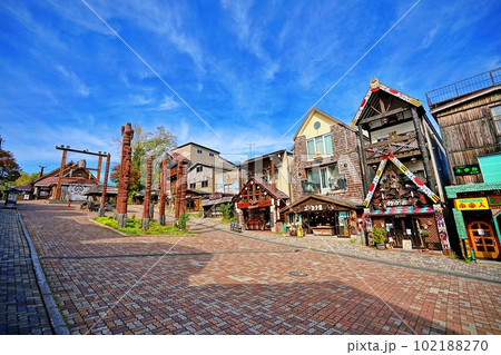 阿寒湖アイヌコタンの風景 102188270