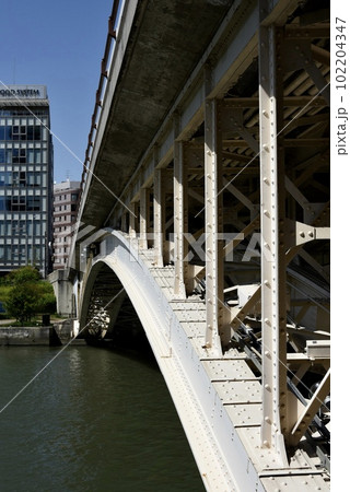 天神橋、橋梁、中之島、神様、てんじん、氏神様、天満宮、ライトアップ 天神橋、橋梁、中之島、神様、てんじん、氏神様、天満宮、ライトアップ 102204347