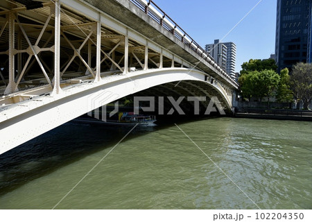 天神橋、橋梁、中之島、神様、てんじん、氏神様、天満宮、ライトアップ 102204350