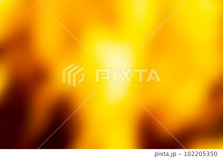 背景素材　グラデーション　炎　ゴールド 102205350