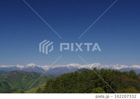 信州長野 大岡アルプス展望公園からの北アルプスの眺望(春) 信州長野 大岡アルプス展望公園からの北アルプスの眺望(春) 102207332