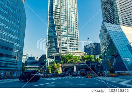 変貌が続く東京 虎ノ門2丁目交差点 国道1号と環二通り 2023.04 c-4 暖色寒色強調 変貌が続く東京 虎ノ門2丁目交差点 国道1号と環二通り 2023.04 c-4 暖色寒色強調 102210896