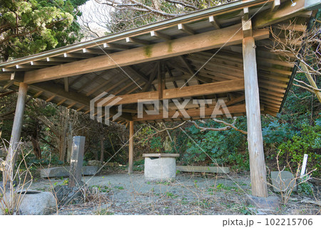 千葉県館山市源頼朝伝説の矢尻の井戸 102215706