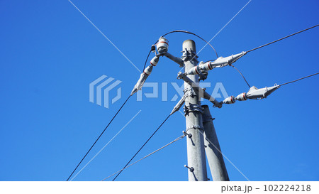 電信柱と電線 電信柱と電線 102224218