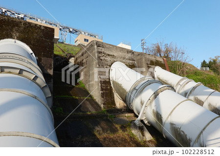 JR東日本信濃川発電所群の一つ 小千谷発電所　新潟県小千谷市 102228512