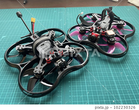 ドローンFPV組み立て 102230326