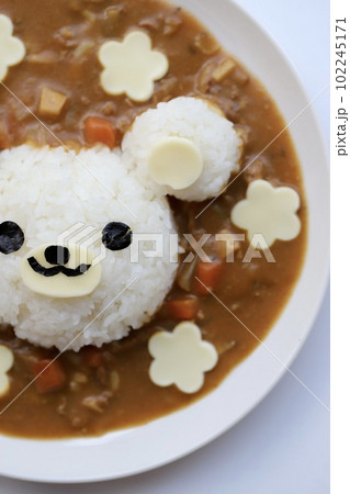 子供用に作ったクマさんカレーライス　キャラカレー 102245171