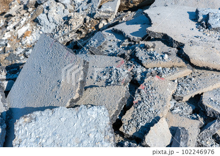アスファルトの残骸 アスファルトの残骸 102246976