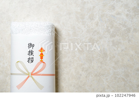 ご挨拶 訪問時に添える進物のイメージ、様々な場面で使える贈り物のイメージ ご挨拶 訪問時に添える進物のイメージ、様々な場面で使える贈り物のイメージ 102247946