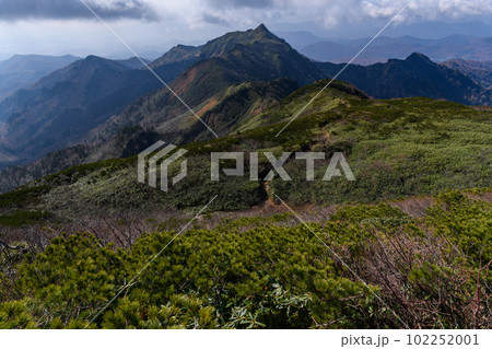 武尊山から見た剣ヶ峰山 102252001