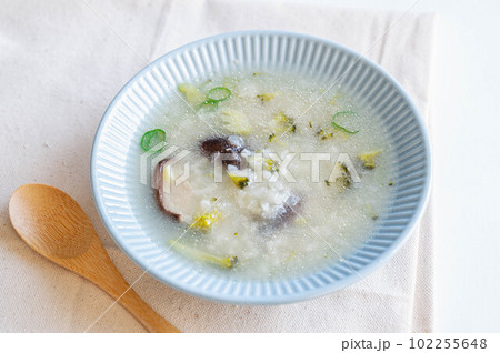 鶏塩だしの粥 102255648