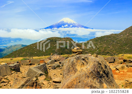 駒ヶ岳山頂から富士山 102255828