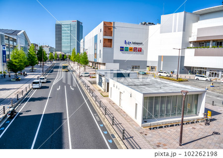神奈川の海老名市の都市風景 海老名駅 神奈川の海老名市の都市風景 海老名駅 102262198