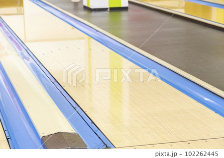 ボウリング場 102262445