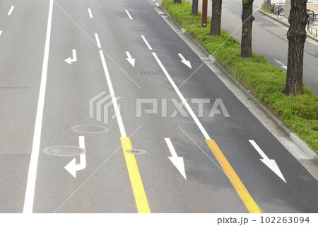 3車線道路 3車線道路 102263094