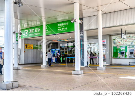 神奈川の海老名市の都市風景　海老名駅 102263426