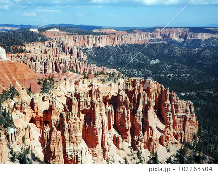 The natural scenery of Bryce Canyon National Park in Utah, USA, The natural scenery of Bryce Canyon National Park in Utah, USA, 102263504