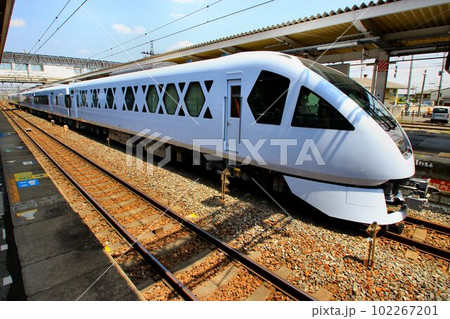 美しく輝く白磁の超豪華特急は日光・鬼怒川へ… 東武鉄道・新特急『スペーシアX』N100系 102267201