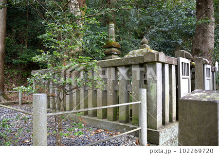 源頼朝の墓 源頼朝の墓 102269720