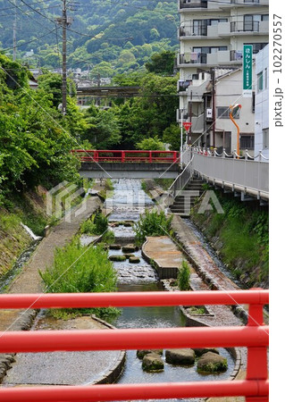 静岡県熱海市のJR伊東線網代駅周辺の風景 102270557