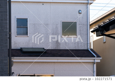 外壁の汚れ 外壁の汚れ 102271571