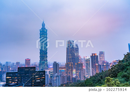 台湾 2023 台北101 象山眺望 夜景 台湾 2023 台北101 象山眺望 夜景 102275914