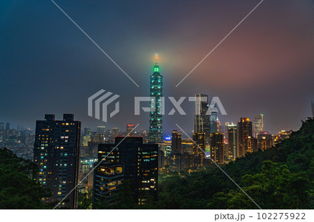 台湾　2023　台北101　象山眺望　夜景 102275922