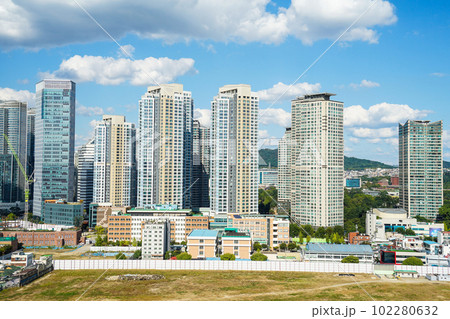 Apartment Landscape in Seoul, Korea 102280632