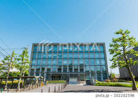 松戸市相模台　千葉地方裁判所松戸支部の庁舎 102282596