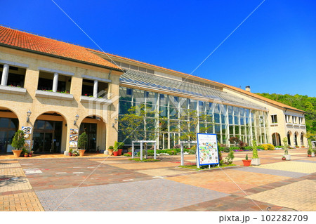 【兵庫県】晴天の淡路ハイウェイオアシス 【兵庫県】晴天の淡路ハイウェイオアシス 102282709