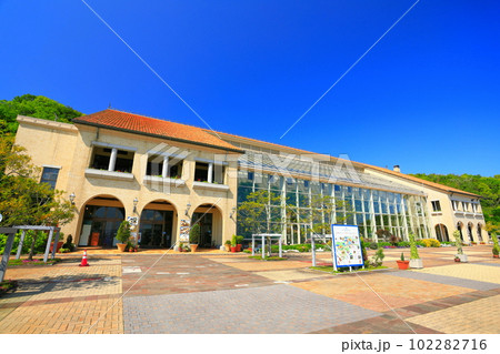 【兵庫県】晴天の淡路ハイウェイオアシス 102282716