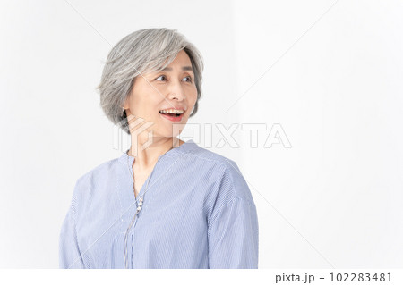ビューティー シニア 女性 ポートレート ビューティー シニア 女性 ポートレート 102283481