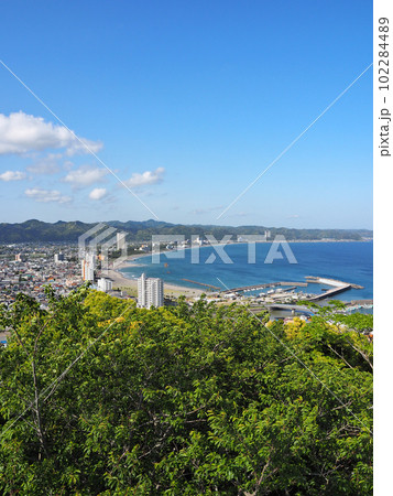 千葉県鴨川市の街並み 102284489