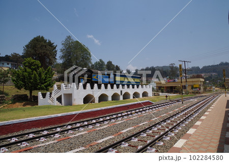 世界遺産　インドの山岳鉄道群　ニルギリ山岳鉄道 102284580