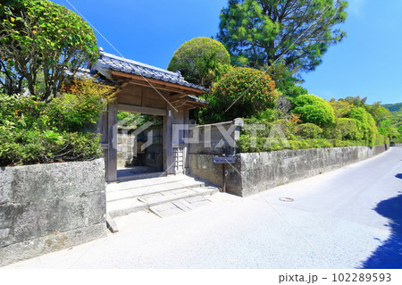 【鹿児島県】晴天の知覧武家屋敷庭園(薩摩の小京都知覧、国の重要伝統的建造物群保存地区) 【鹿児島県】晴天の知覧武家屋敷庭園(薩摩の小京都知覧、国の重要伝統的建造物群保存地区) 102289593