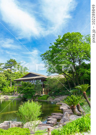 新緑の徳川園〈愛知県名古屋市〉 102289849