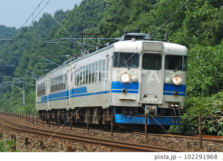 北陸本線 津幡ー倶利伽羅 JR西日本 475系 A19編成(金沢) 北陸本線 津幡ー倶利伽羅 JR西日本 475系 A19編成(金沢) 102291968