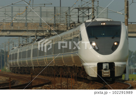 北陸本線 加賀笠間ー美川 JR西日本 683系 T21+T36+R12編成(金沢) サンダーバード 北陸本線 加賀笠間ー美川 JR西日本 683系 T21+T36+R12編成(金沢) サンダーバード 102291989