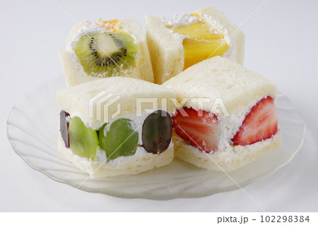 美味しいフルーツサンドイッチ 美味しいフルーツサンドイッチ 102298384