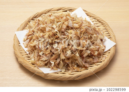 混合削り節(鰹節 鯖節 そうだ鰹節 むろあじ節) 混合削り節(鰹節 鯖節 そうだ鰹節 むろあじ節) 102298599