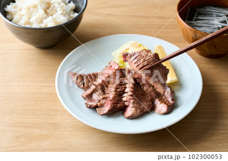 牛タン定食 102300053