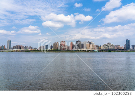 台湾　2023　台北市　淡水河　大稻埕埠頭 102300258