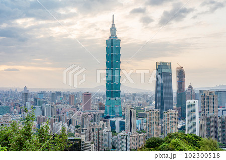 台湾 2023 台北101 象山眺望 台湾 2023 台北101 象山眺望 102300518