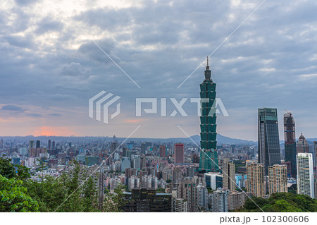 台湾　2023　台北101　象山眺望　夕景 102300606